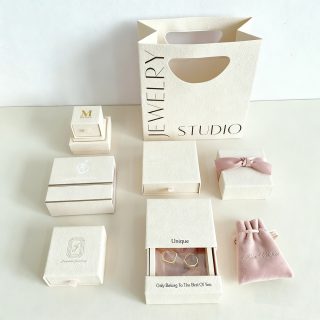 Custom Paper Jewelry Gift Boxes